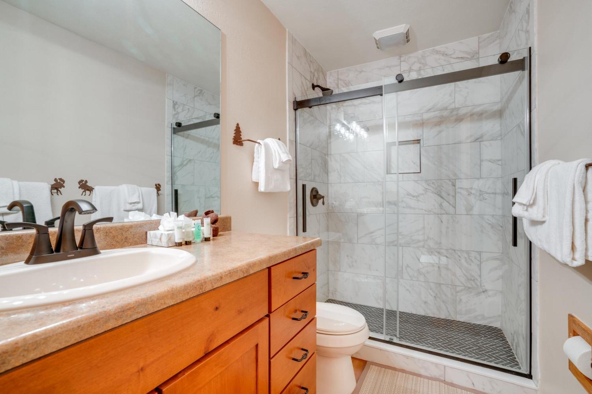 Silverthorne Condo Patio, Mtn Views, Pool Access! Luaran gambar